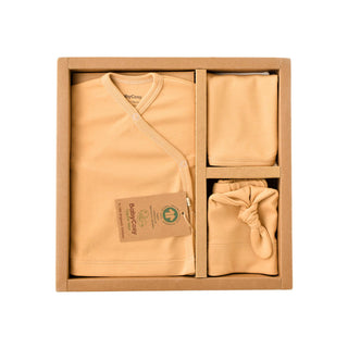 BabyCosy Gifts 0-3 Months Shades GOTS Organic Cotton 5-Piece Newborn Set in Yellow